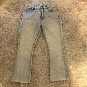 LOFT high waist kick crop raw hem slight flare jeans EUC 26 2P
